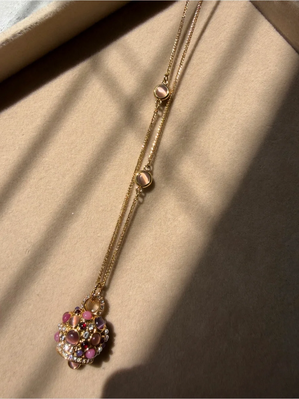 N/A delicate gold